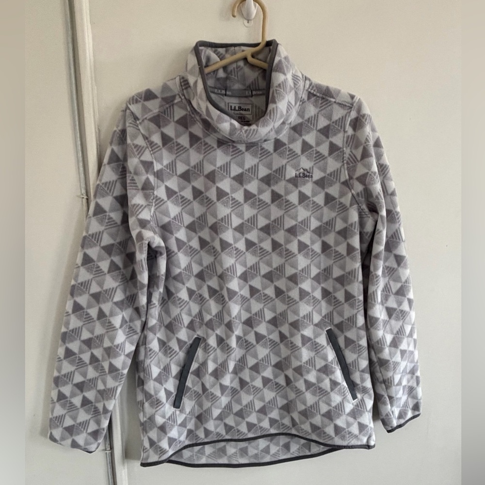 LL Bean Pullover Fleece Jacket Women M Reg Turtleneck gray Geometric Tribal